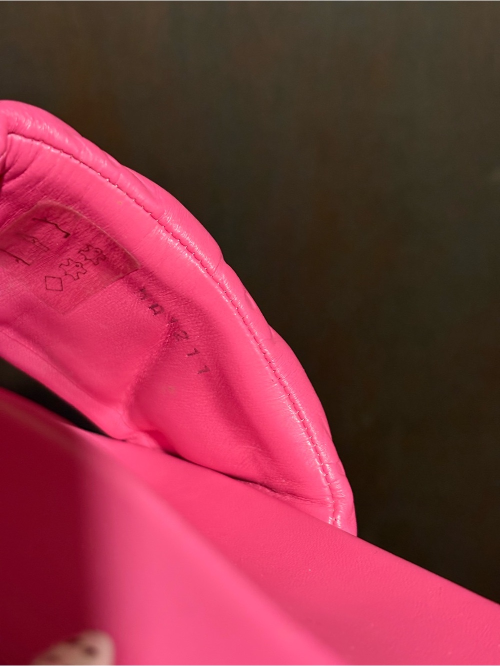 Louis Vuitton Hot Pink Leather Chain Slide Sandals - Picture 8 of 8